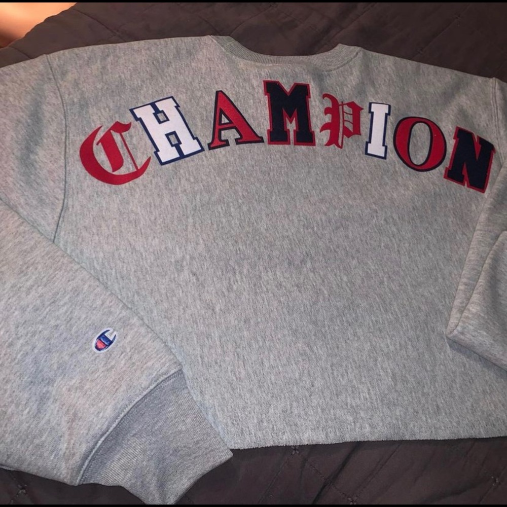 ♥️Champion Crop Crewneck ♥️